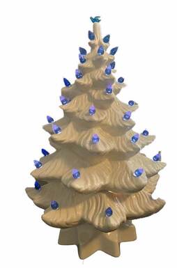 THE VINTAGE CERAMIC CHRISTMAS TREE